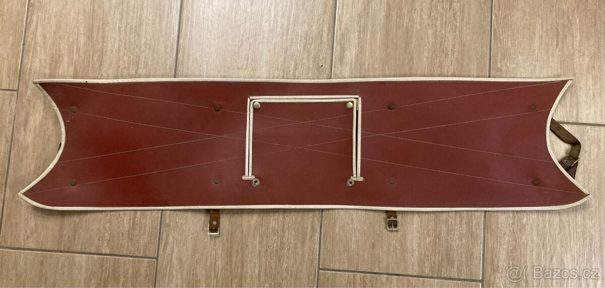 Zimní maska chladiče, doplněk veterána