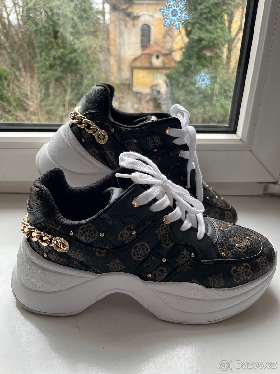 Dámské boty Guess 39