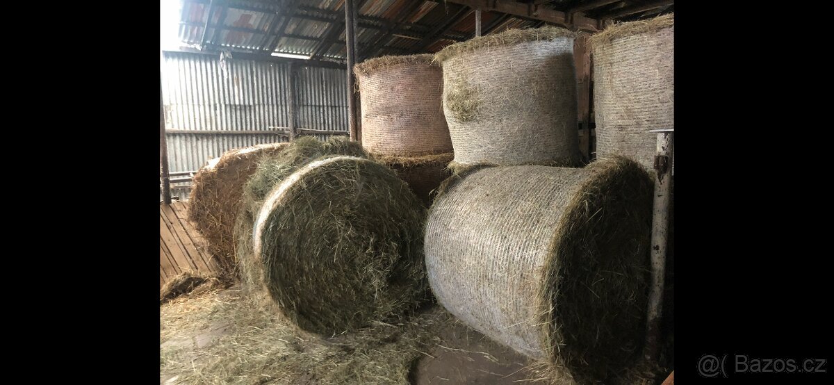 Prodám kulaté balíky sena