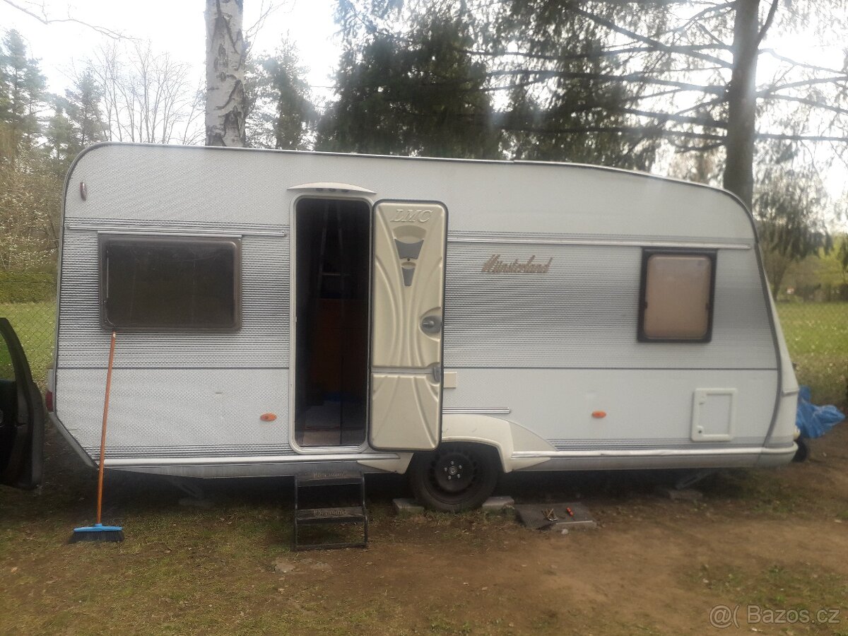 Karavan (slapy)