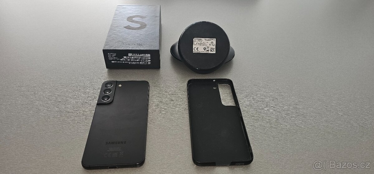 Samsung Galaxy S22 128GB Black - možná výměna za dron DJI