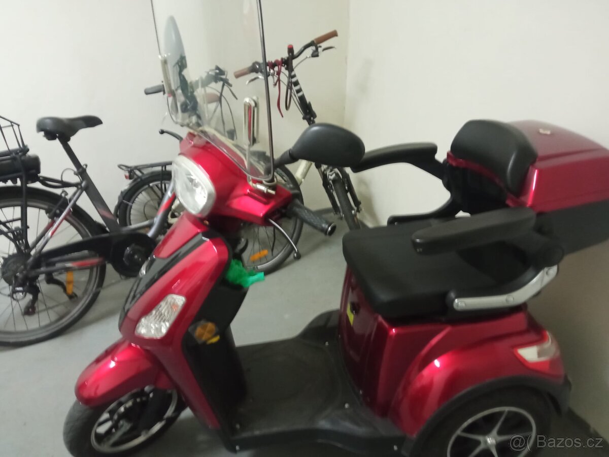 Elektrická tříkolka Selvo 3500