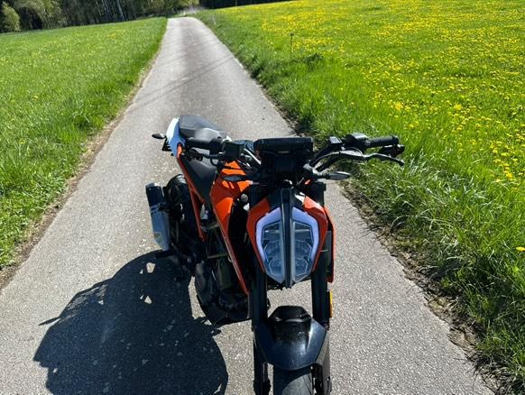 Prodávám KTM 125 Duke z roku 2017