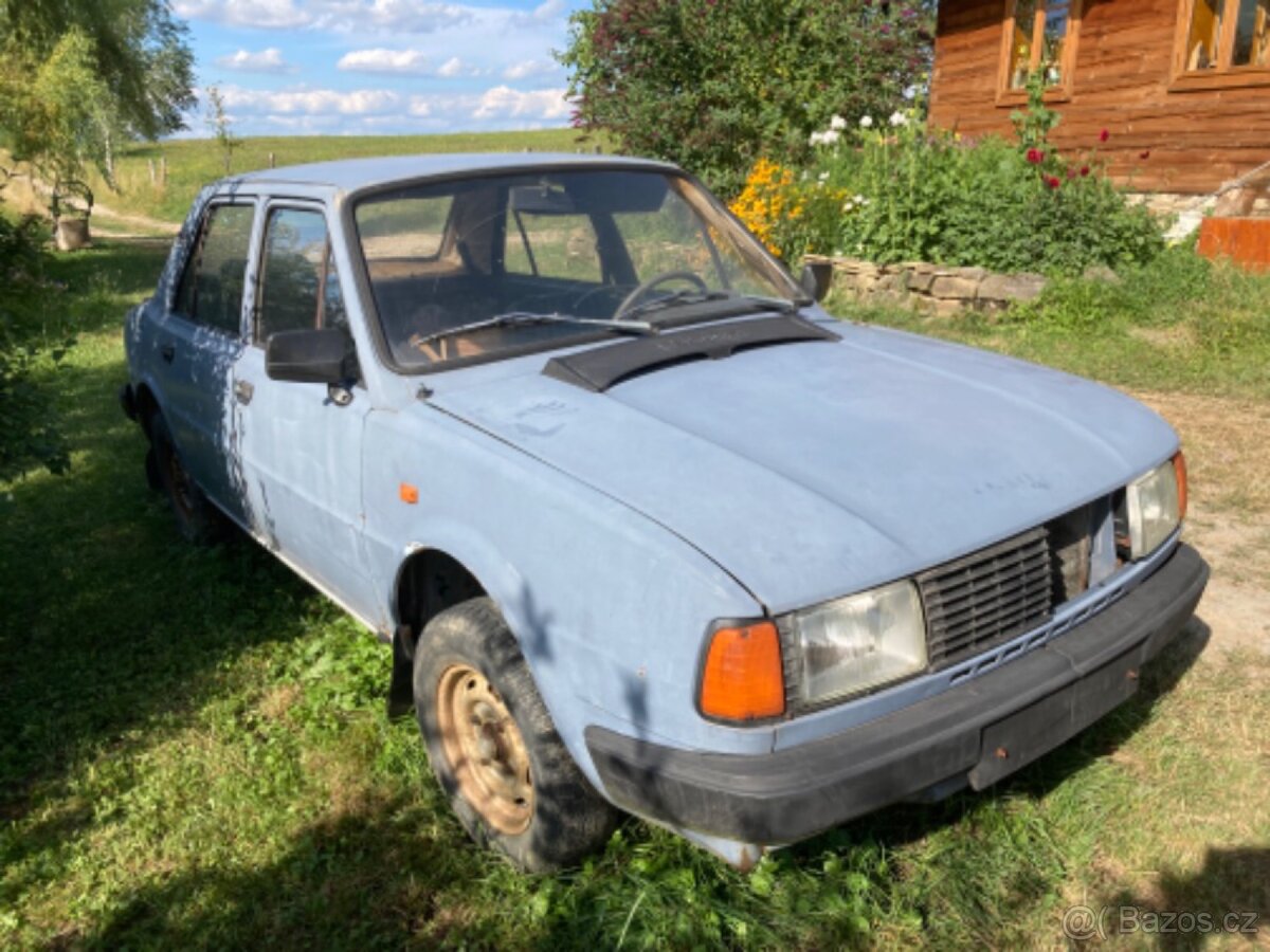 Škoda 120l r. 1987