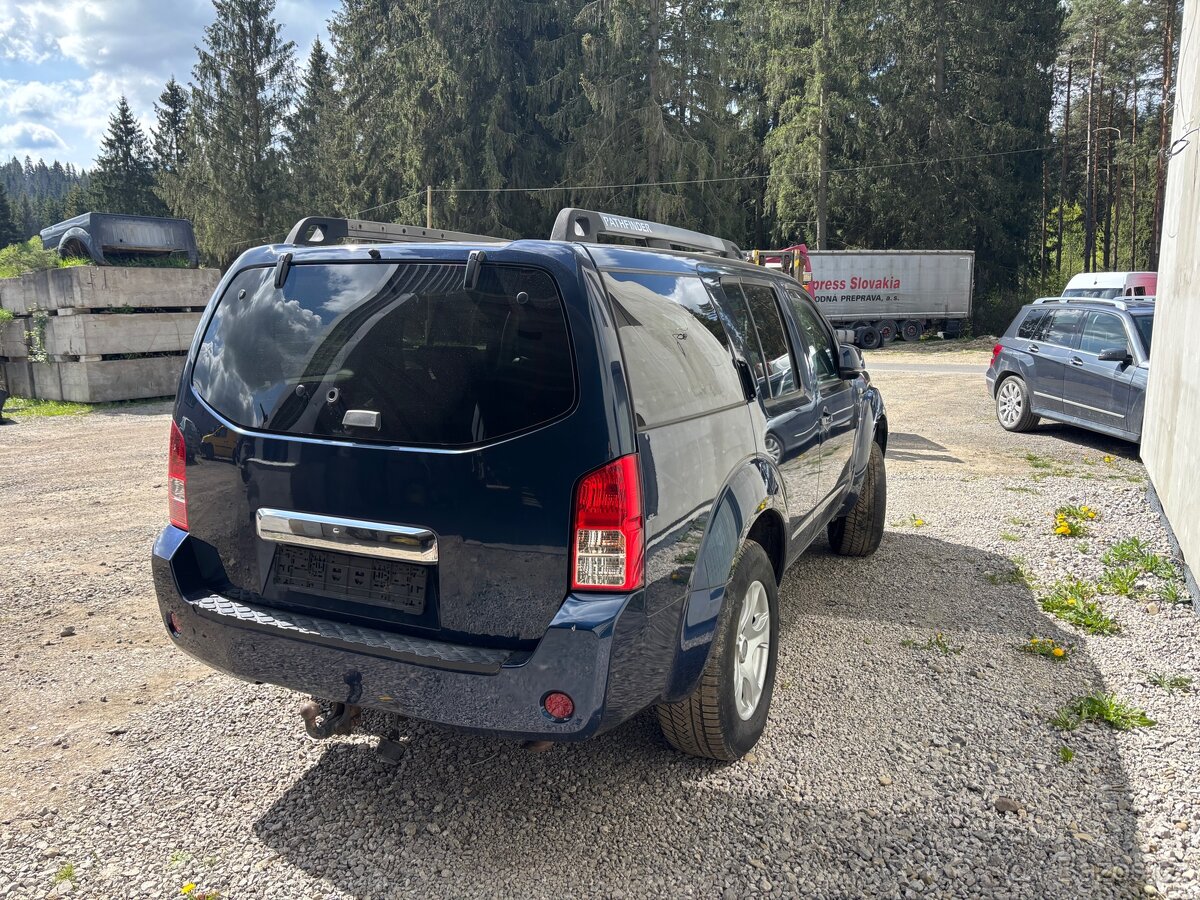 Nissan pathfinder