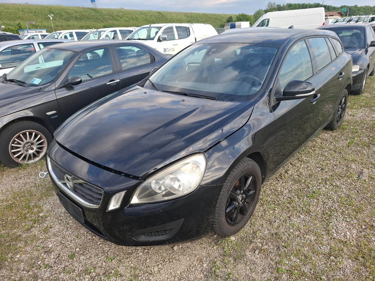 Volvo V60 2.0D5 120kw manual r.v.2011