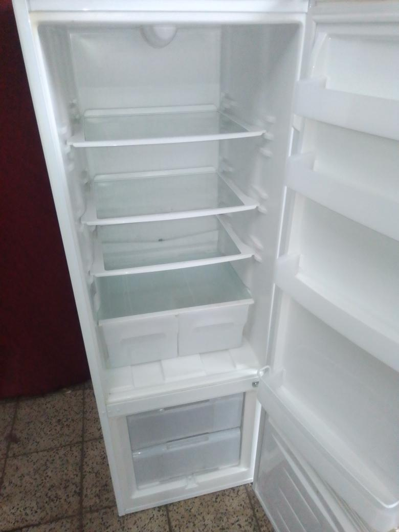 Lednice s mrazákem