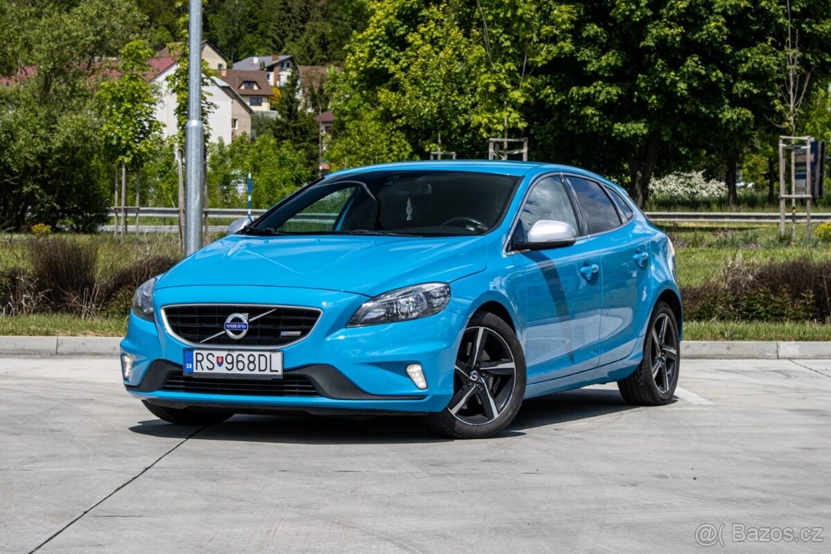 Volvo V40 D4 2.0L Drive-E Momentum