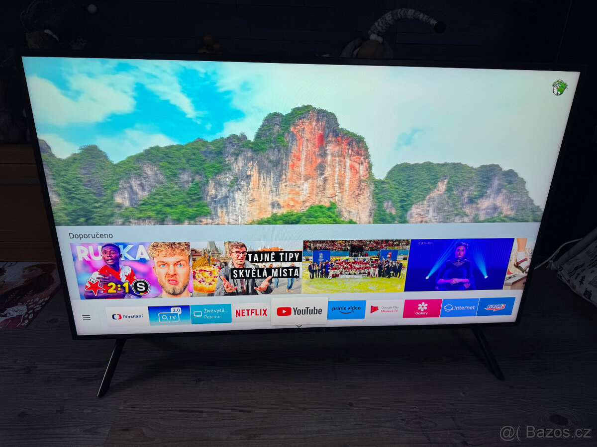 Velká smart LED TV Samsung 55" 140cm, 4K