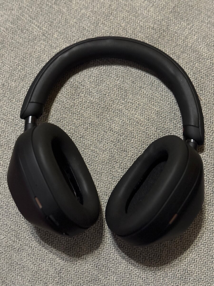 Sony WH-1000XM5