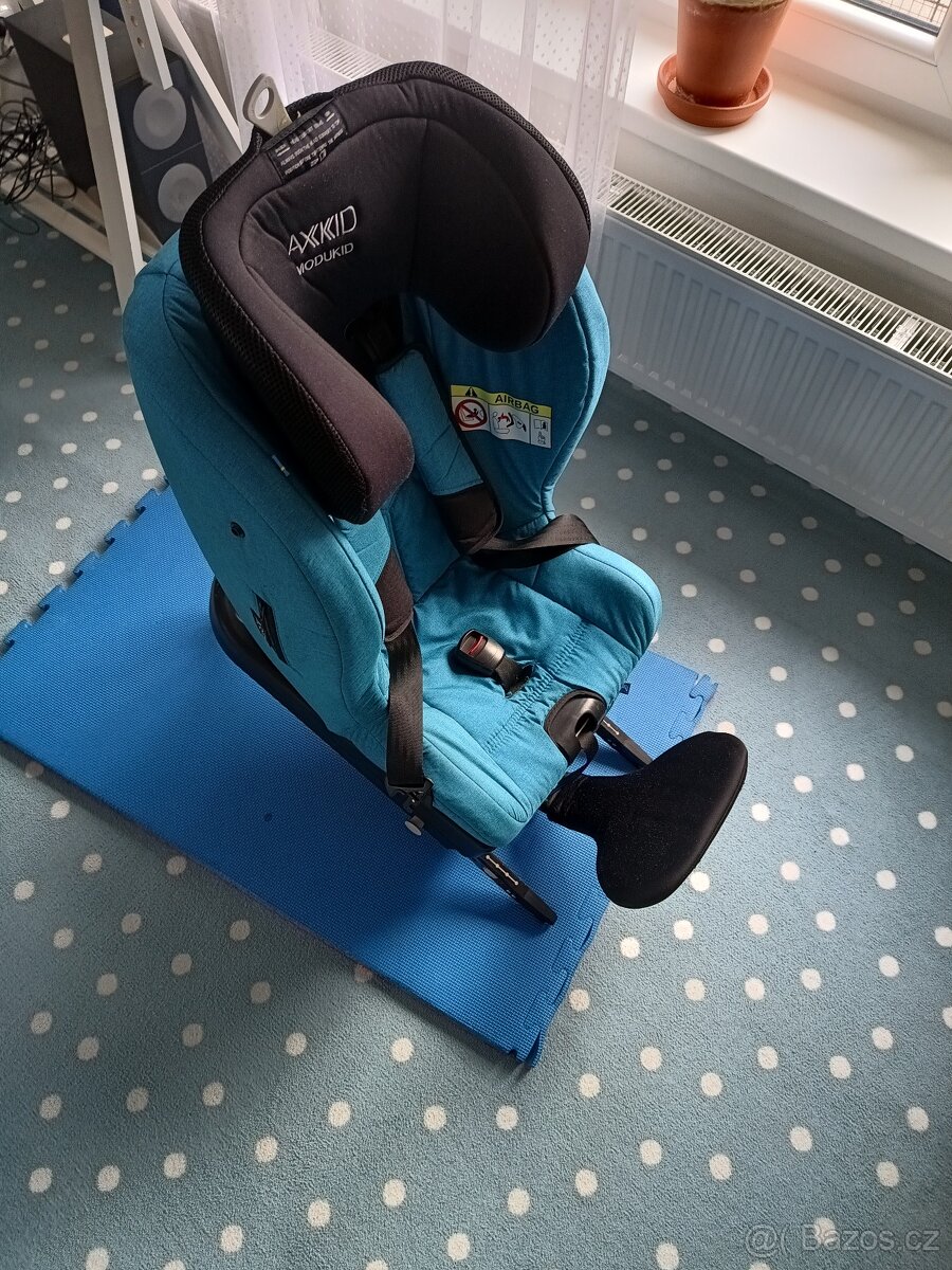 Protisměná sedačka Axkid Modukid