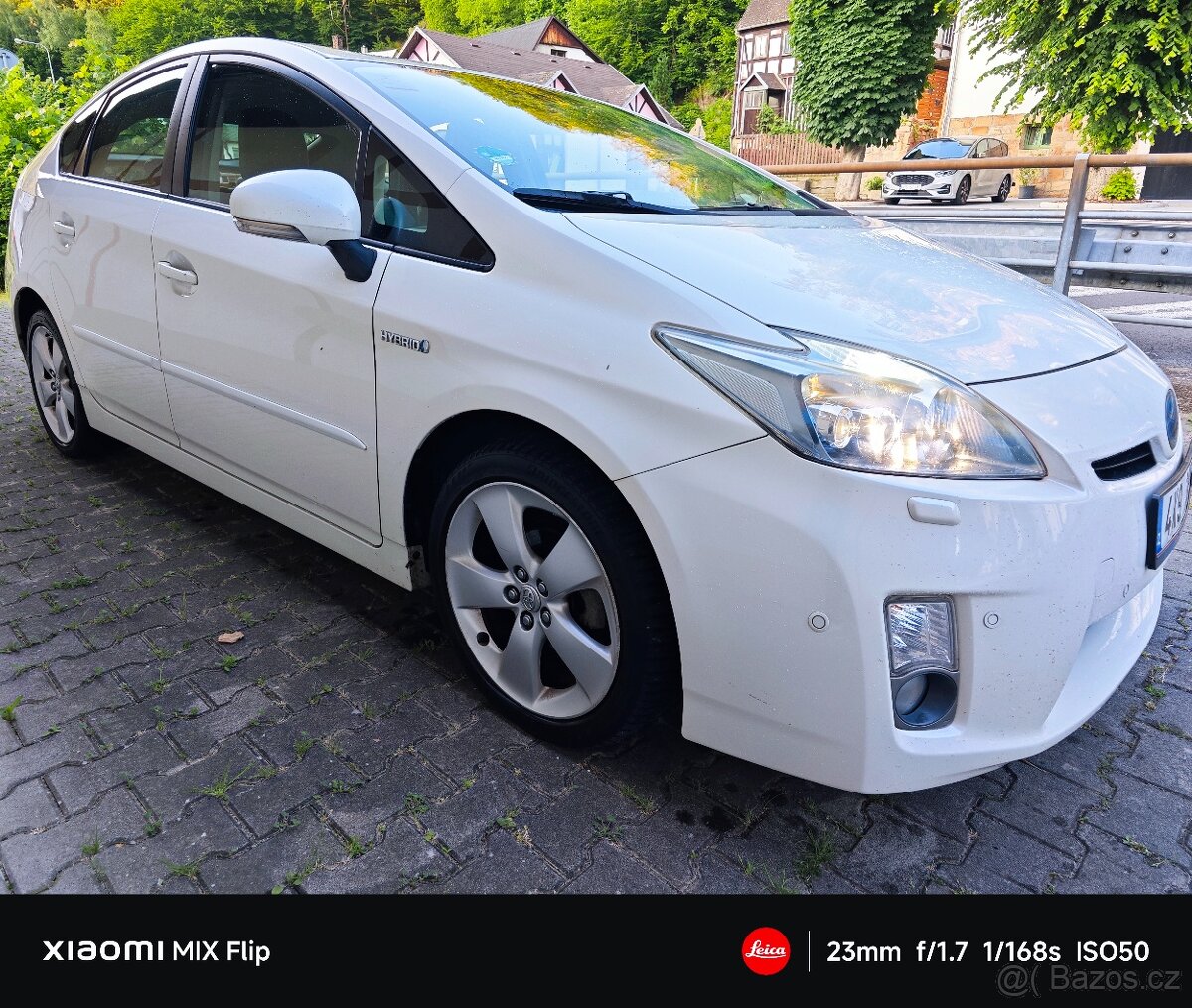 Toyota Prius III Executive (STK 2026, udržovaný)
