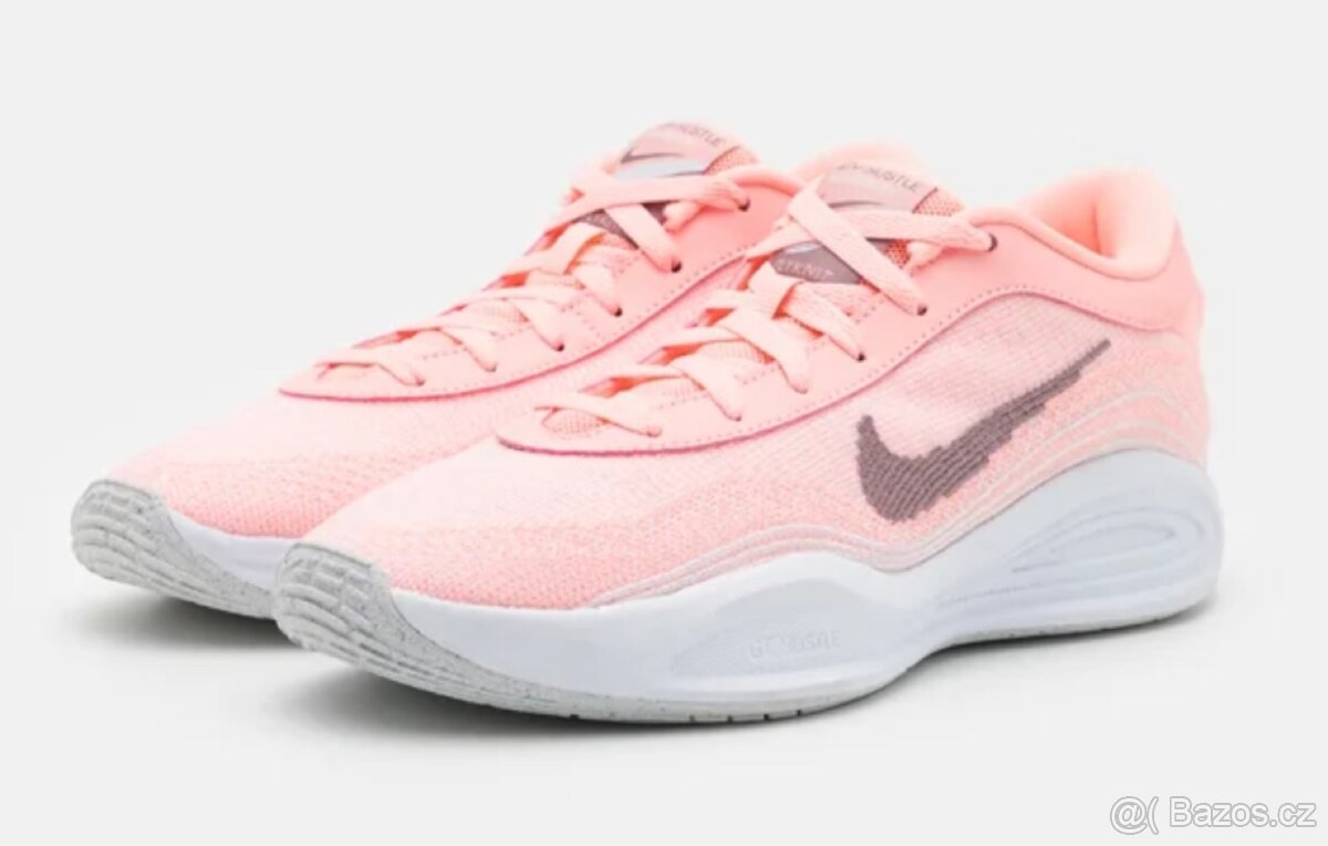 NIKE PÁNSKÁ BASKETBALOVÁ OBUV vel.39