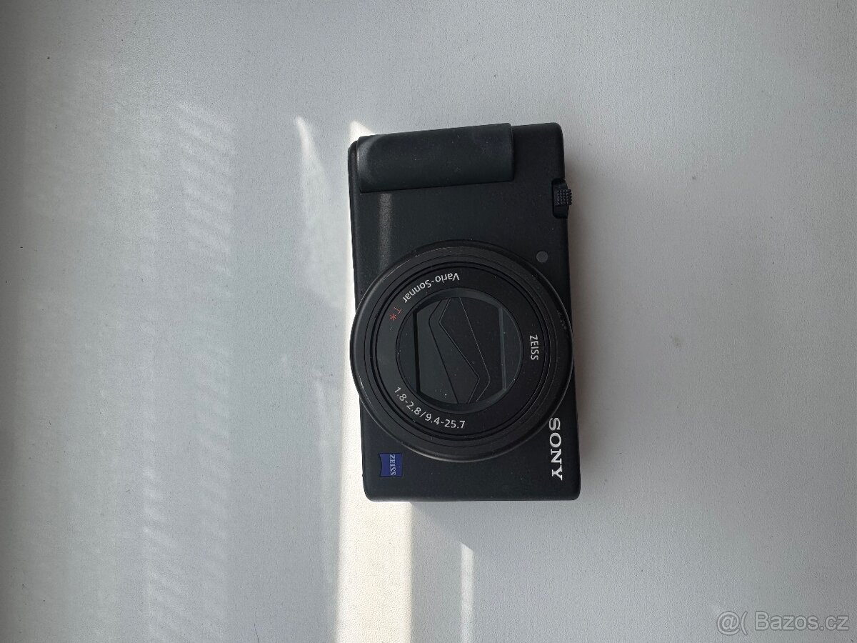 Digitální foťák Sony