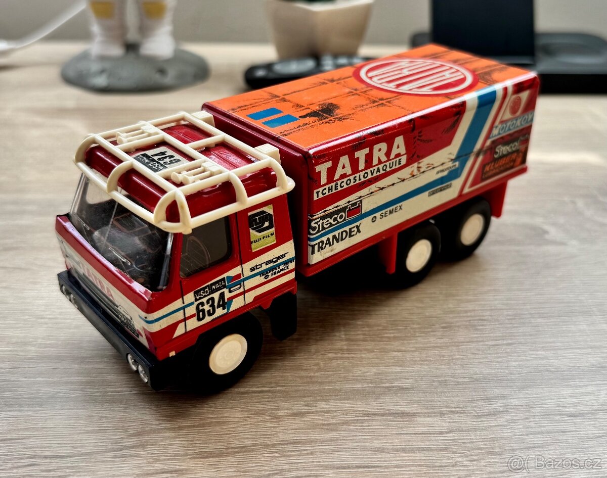Retro Tatra 815 6x6 Rallye Paris-Dakar Kaden 1:43 ČSR.