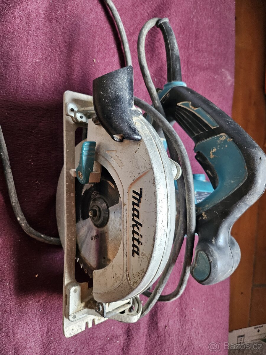 Ruční kotoučová pila Makita HS6601