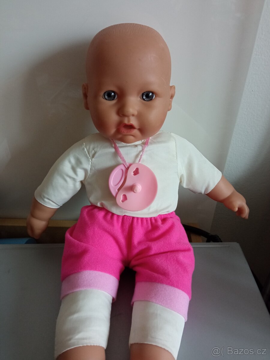 Moc hezká panenka 40 cm + nočník pro panenku