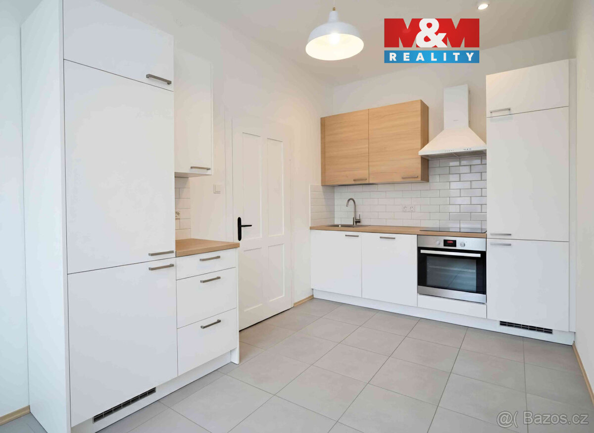 Prodej bytu 3+1, 98 m², Krnov, ul. Partyzánů