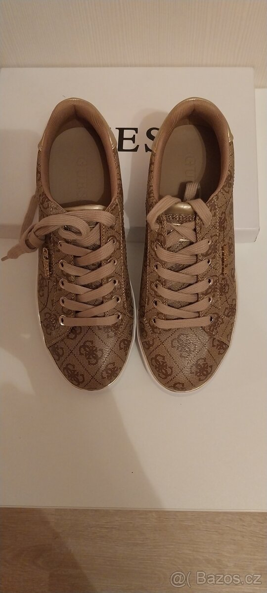 Dámské sneakersy Guess č.38