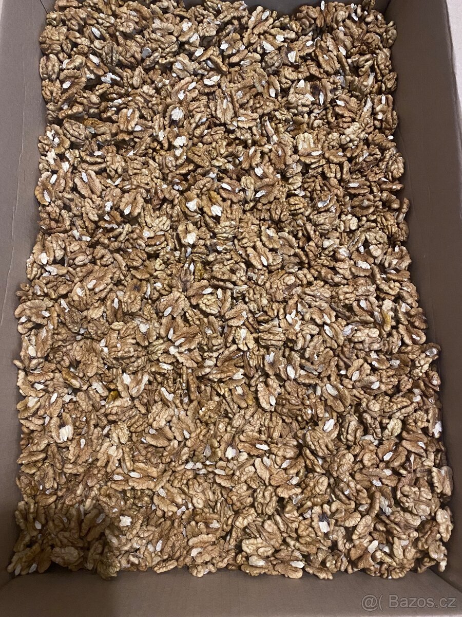 Vyloupané vlašské ořechy