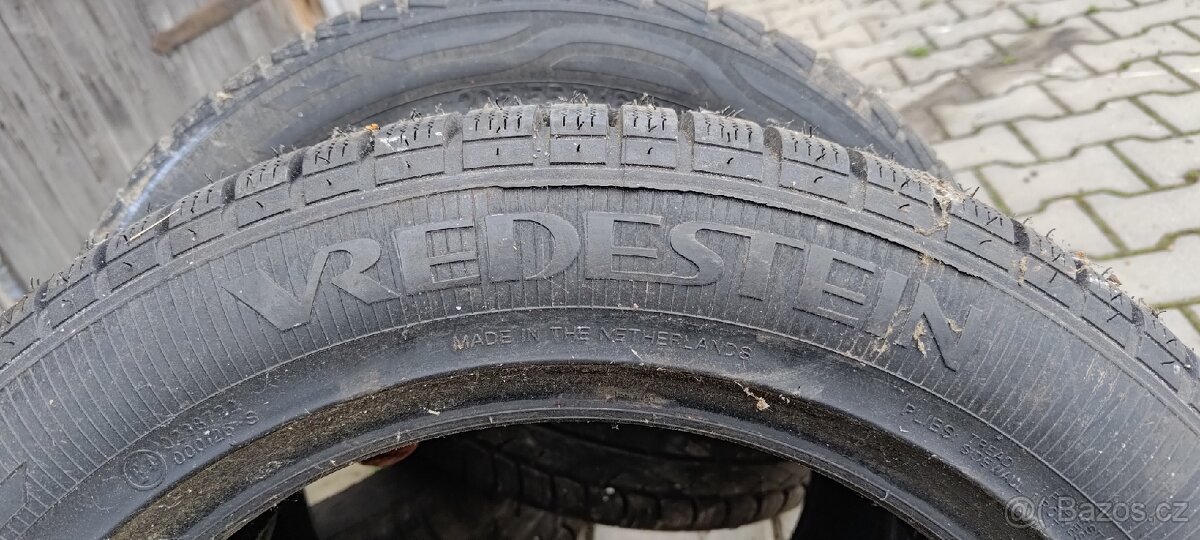 Celoroční pneu Vredestein Guatrack 3