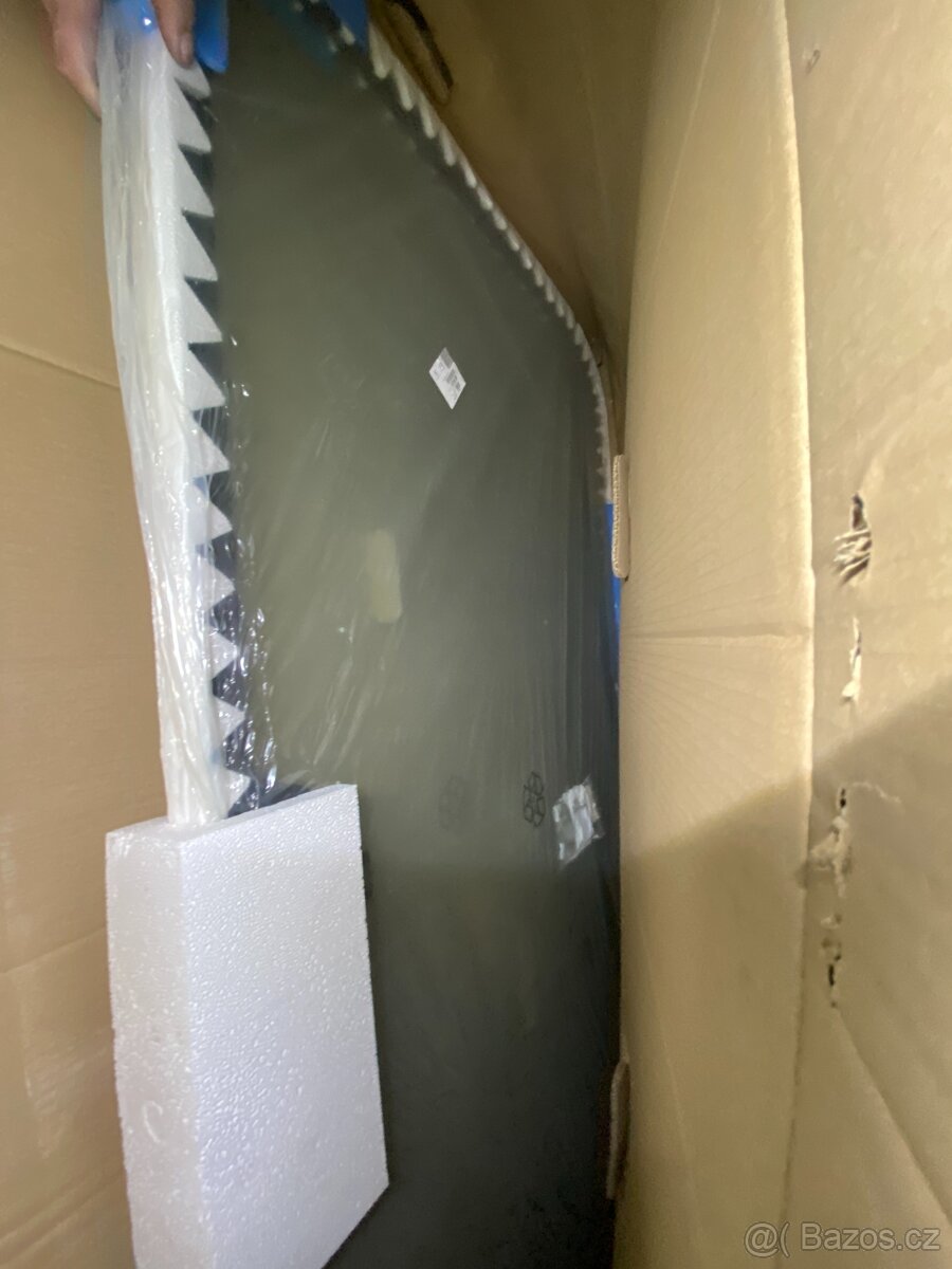 Čelní okno Peugeot Boxer 3