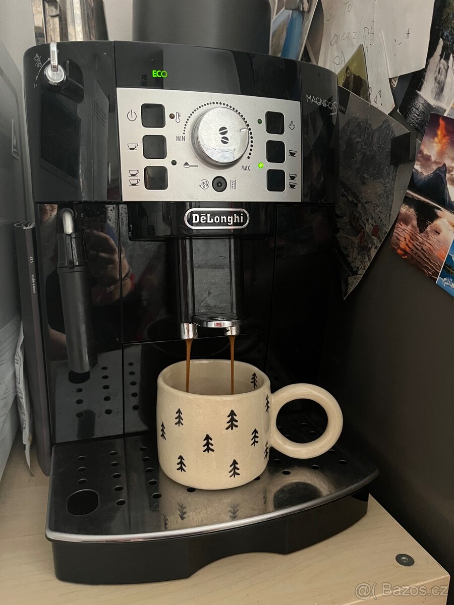 Kávovar Delonghi Magnifica S