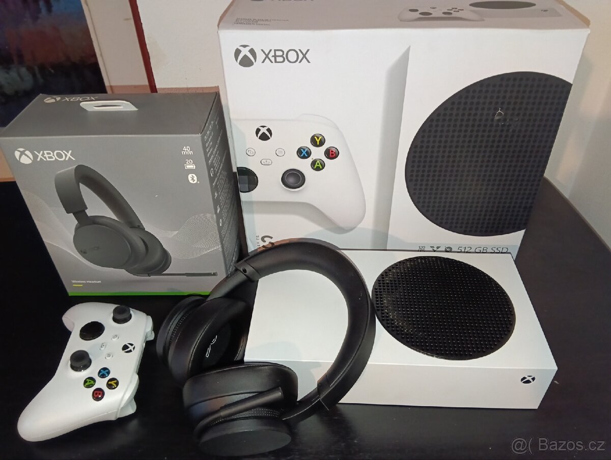 Xbox Series S a Xbox bezdrátová sluchátka