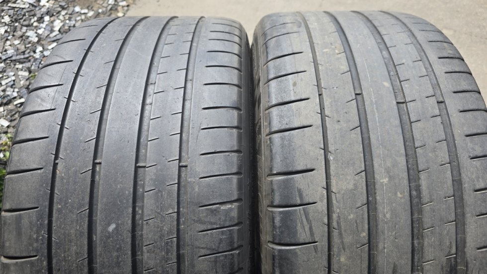 Letní pneu 265/35/19 Michelin