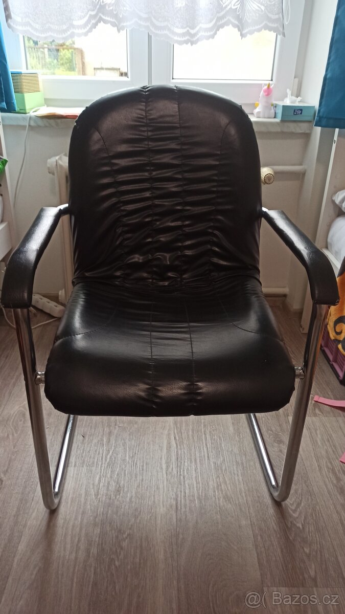 Kožená židle