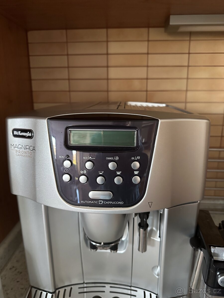 Kávovar Delonghi Magnifika Top stav