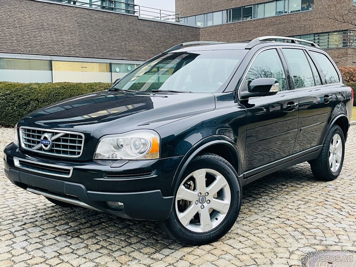 Volvo XC90 2.4 D5 147KW AUTOMAT VÝHŘEV NAVI SERVISKA