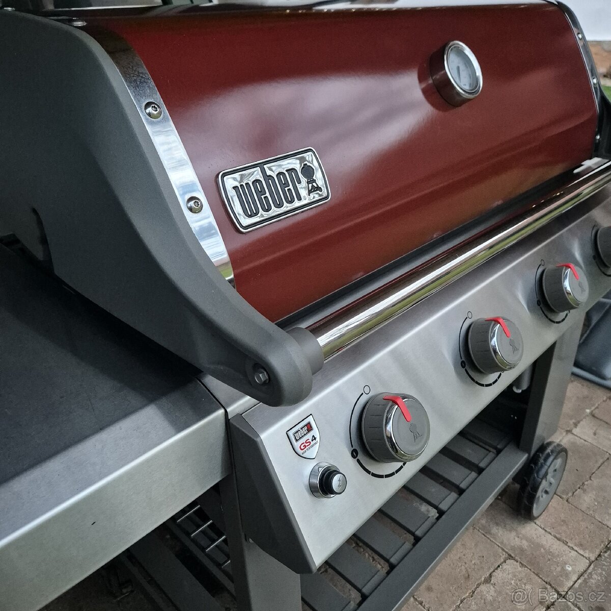 Weber Genesis II 410 zahradni gril