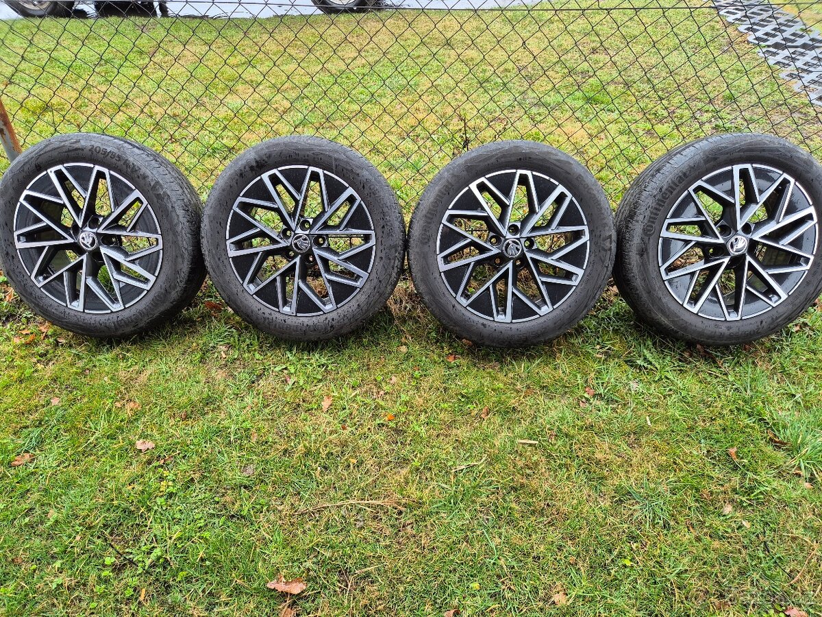 Alu kola Škoda 5x112 7x17 ET46 205/55r17 letní 5E3 601 025