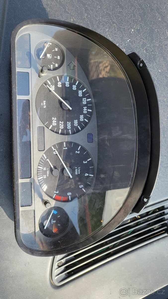 Budiky bmw e38