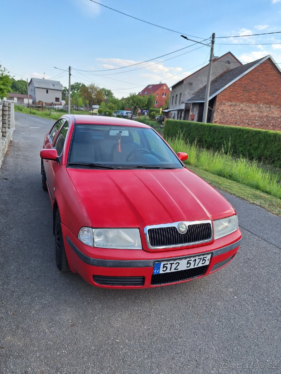Škoda Octavia 1.6 75kW, 2001, tažné, klima, 231tkm