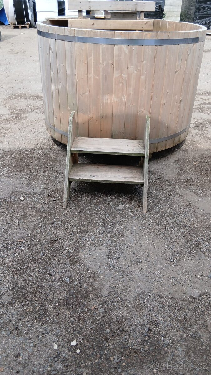 Koupací sud HOT TUBE