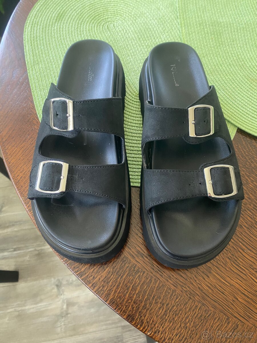 Pantofle DeeZee č. 6
