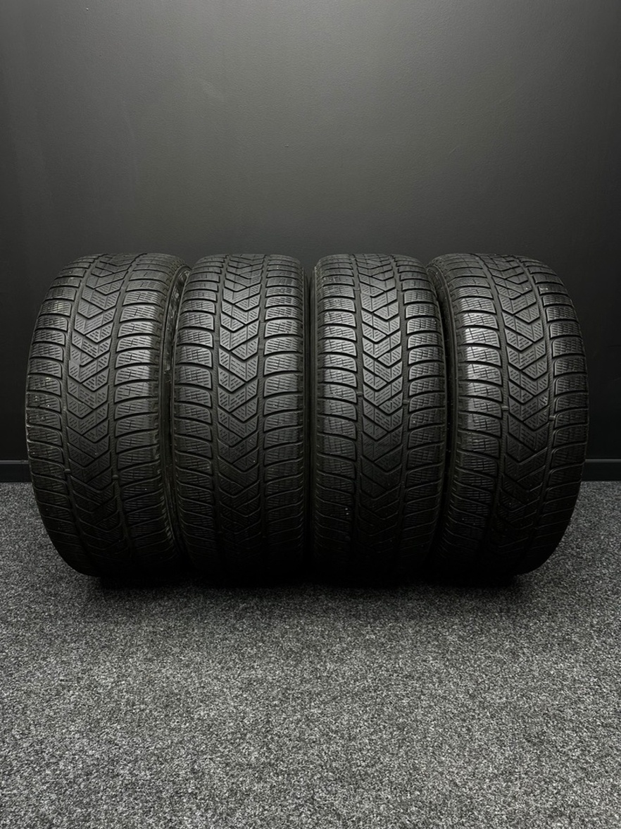 Sada pneu Pirelli 235/60/18 107H
