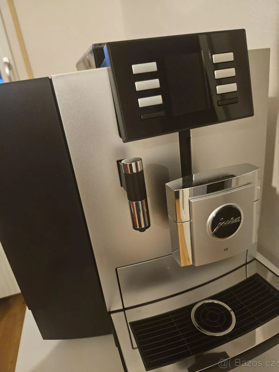 plně automatický kávovar, kávovar Jura, kávovar