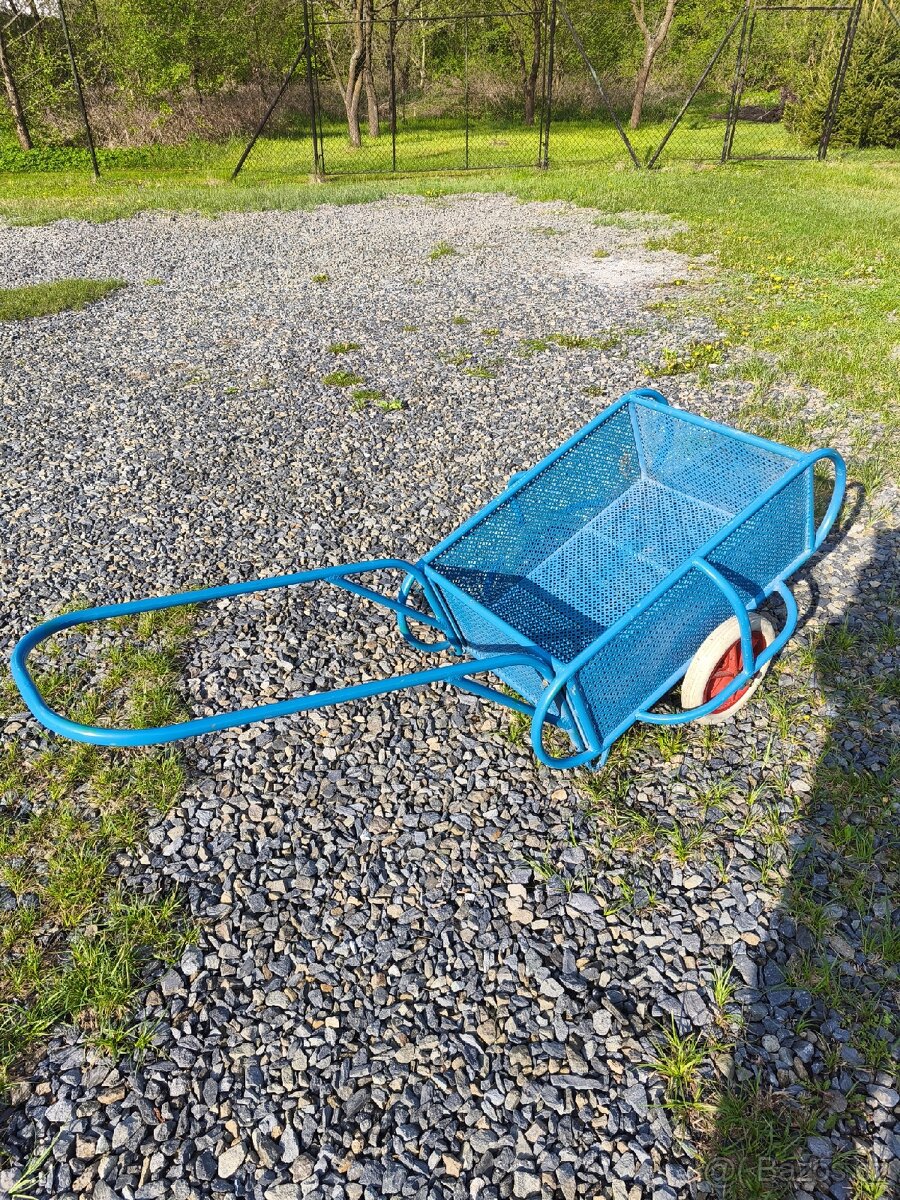 Zahradní vozík