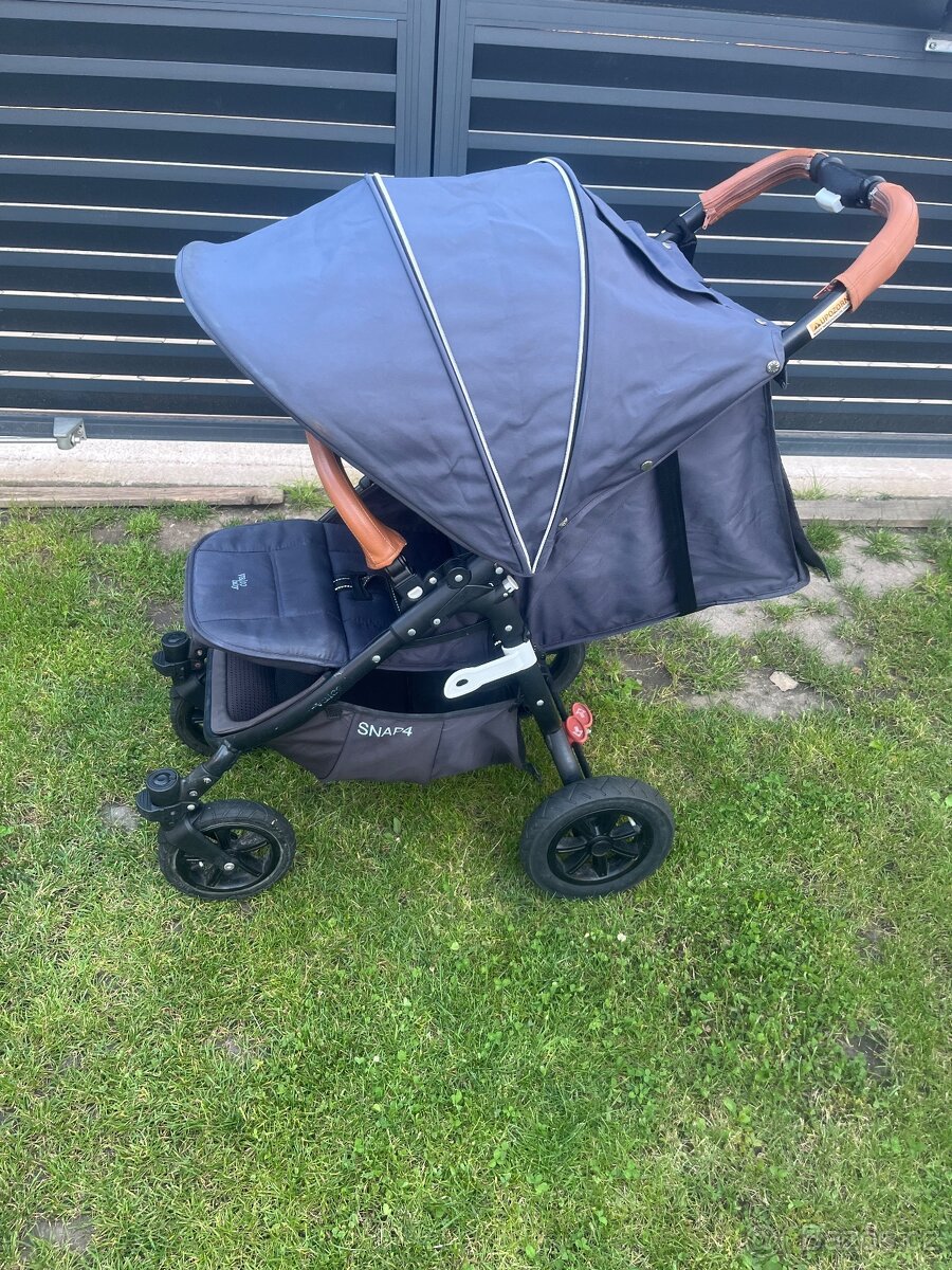 VALCO Sportovní kočárek Valco Snap 4 Sport Flat Matte LTD