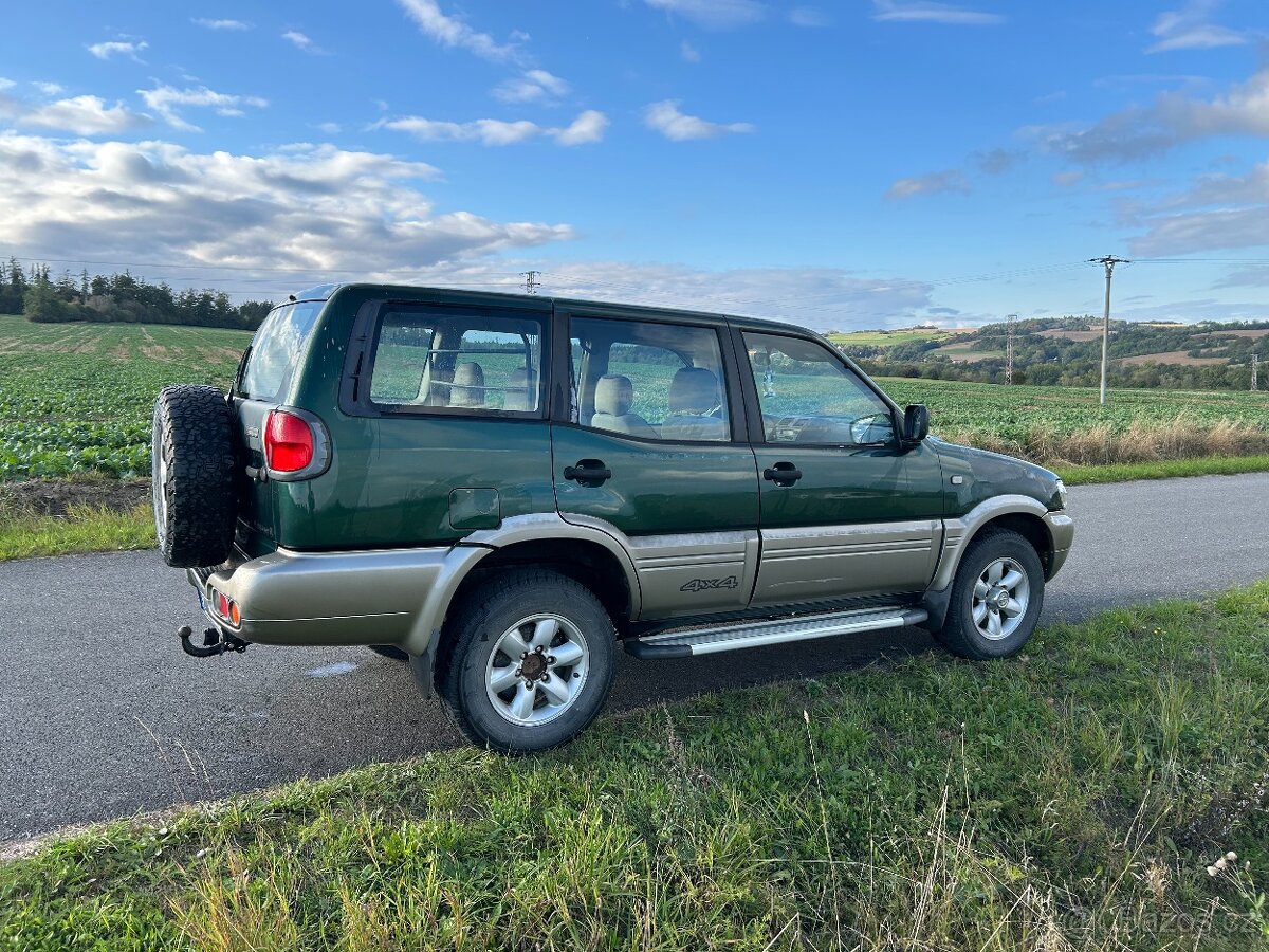 Nissan Terrano II 2.7 TD WAGON 92 kW