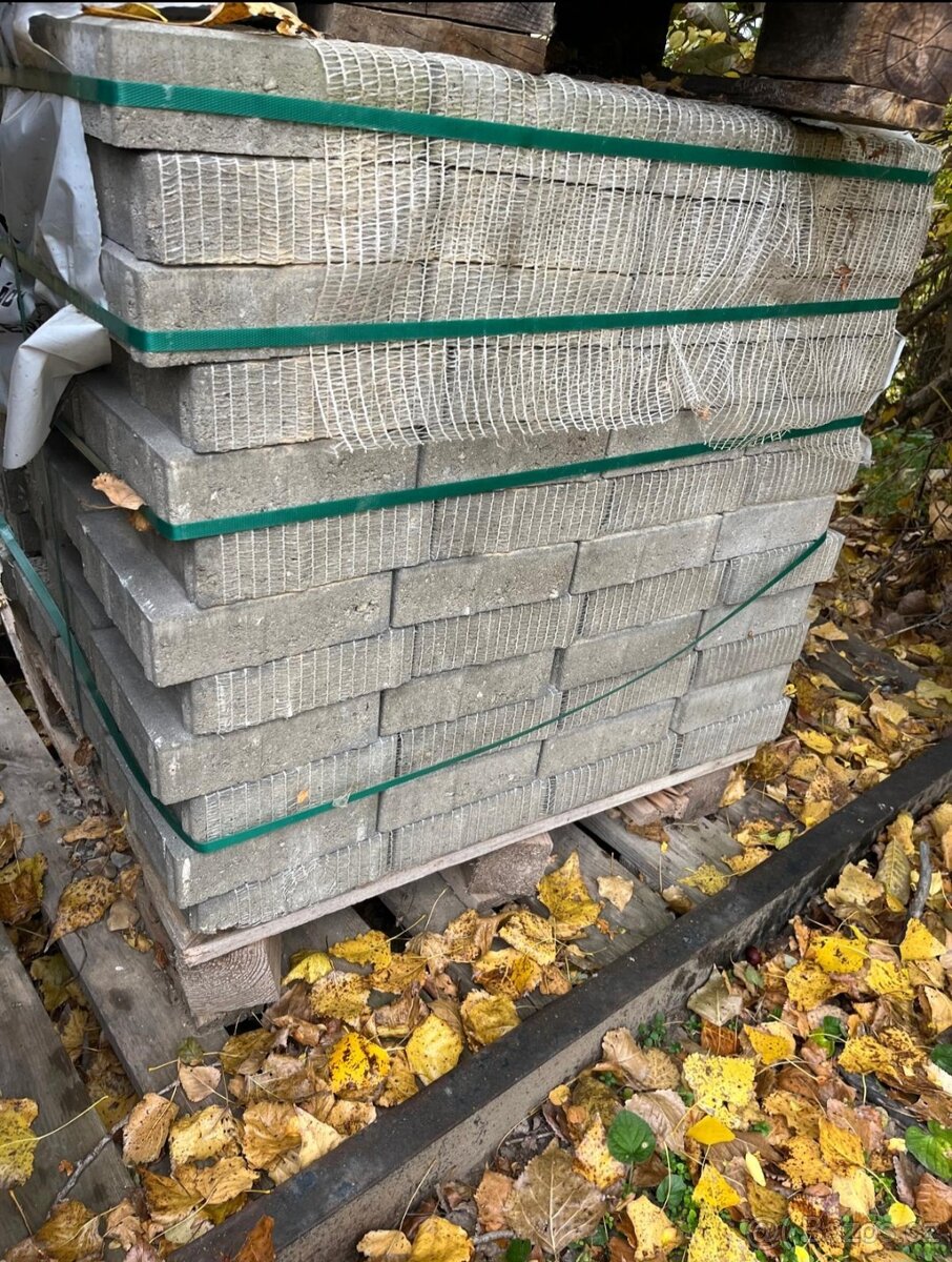 Venkovní dlažba 20 x 20 x 6