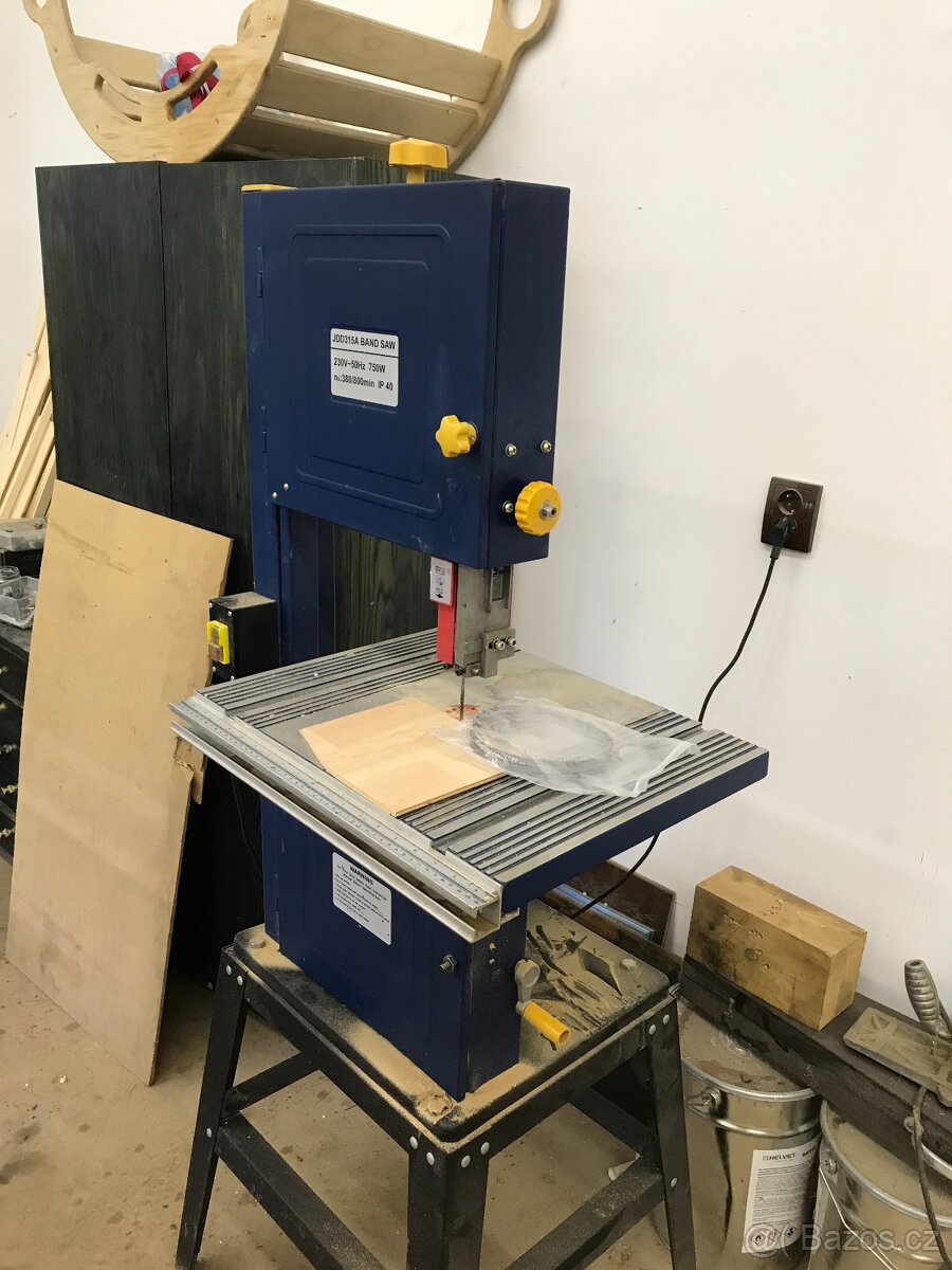 Pásová pila + náhradní pás