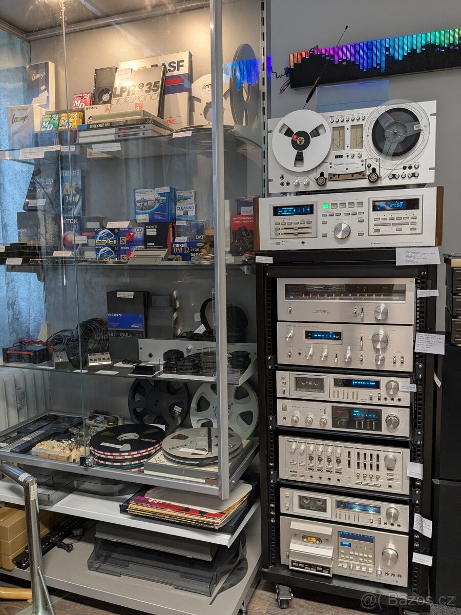 Akai, Sony, Teac, Technics, Denon, Pioneer.............