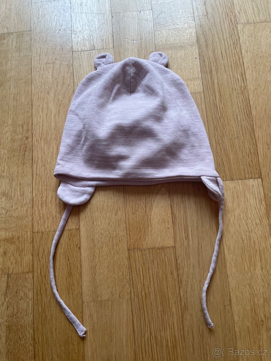 Čepice  s krytem na uši na zavazování vel. 46/48
