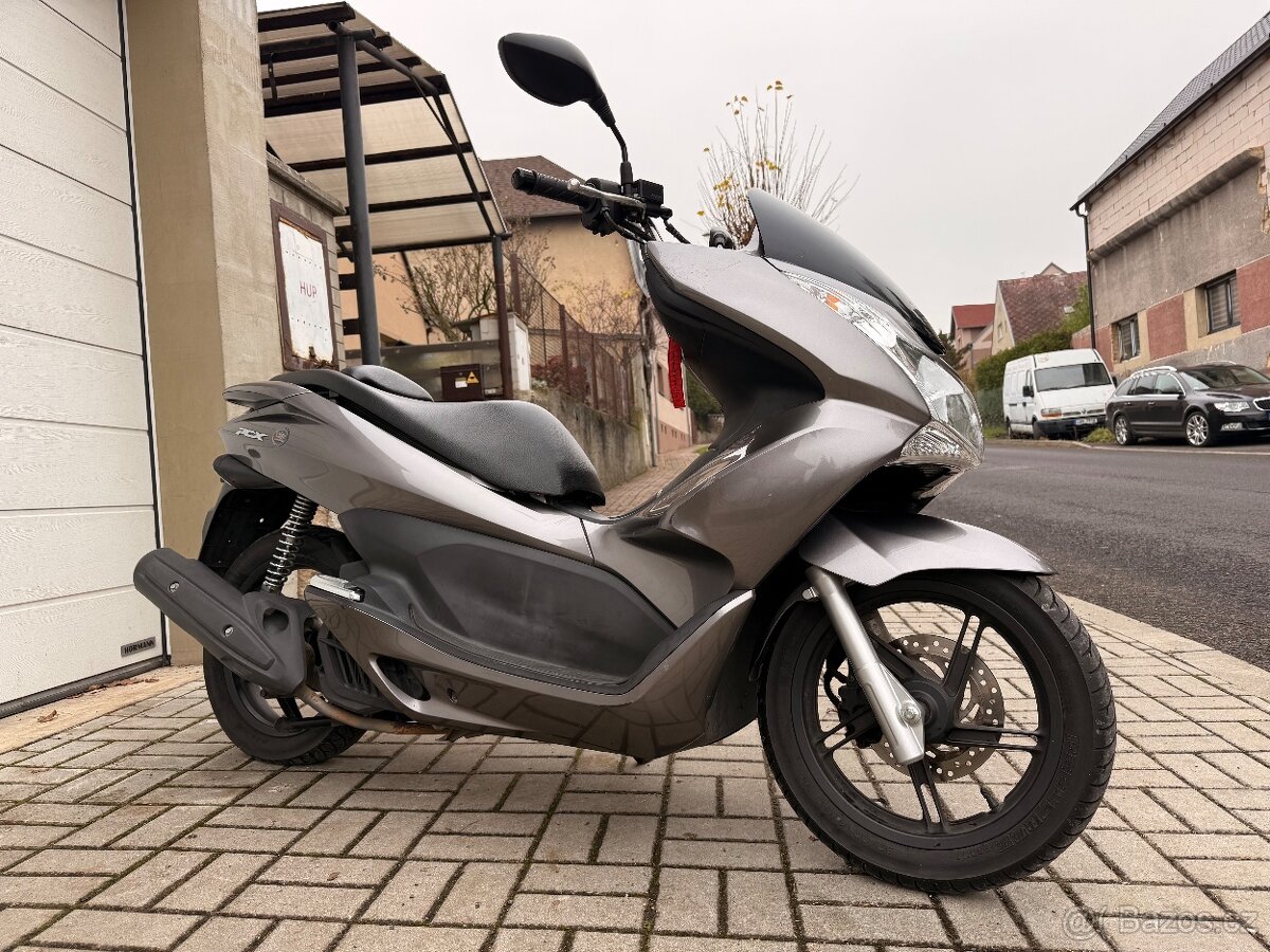 Honda PCX 125, 2012, cz doklady