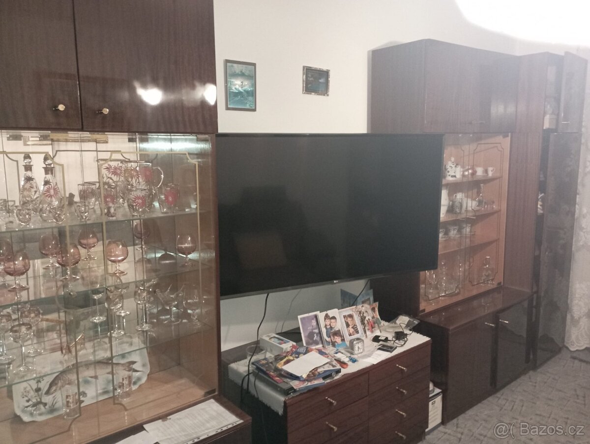 Obývací stěna za odvoz