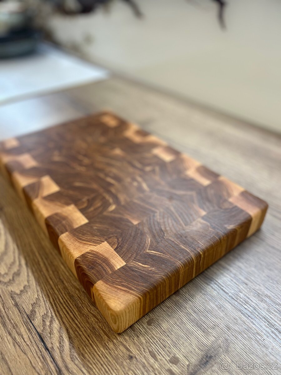 Jasanové krájecí prkénko (End-Grain)